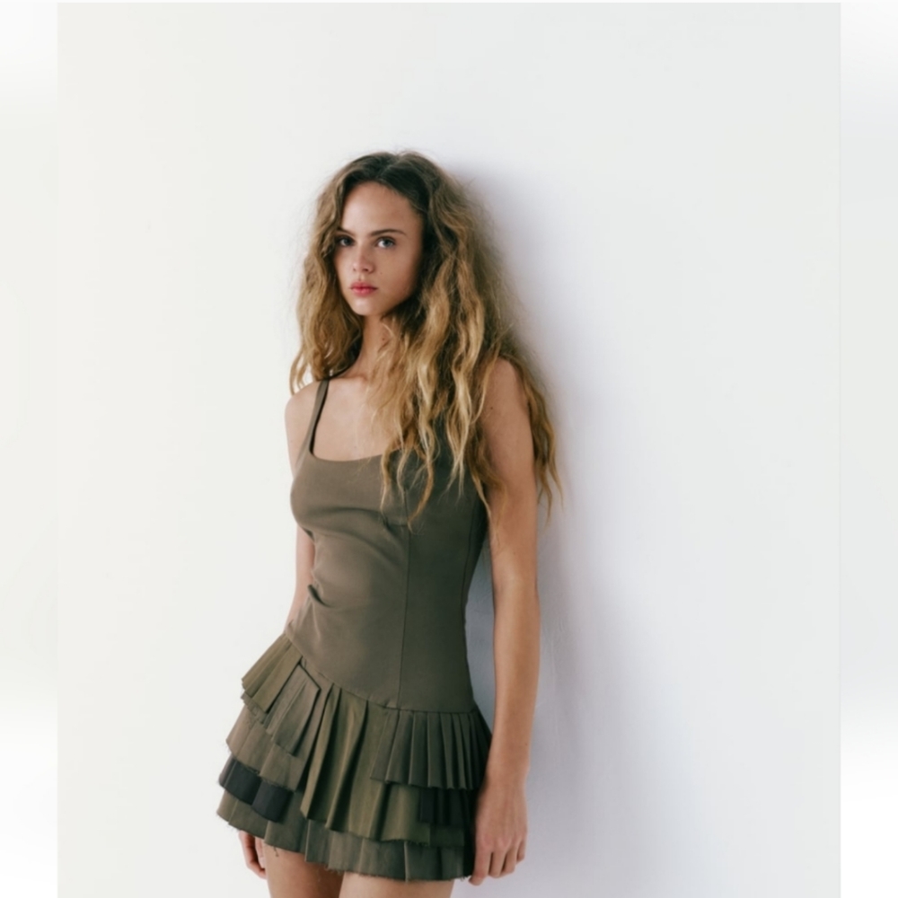 ZARA MIXED BOX PLEAT SHORT JUMPSUIT DRESS-never worn